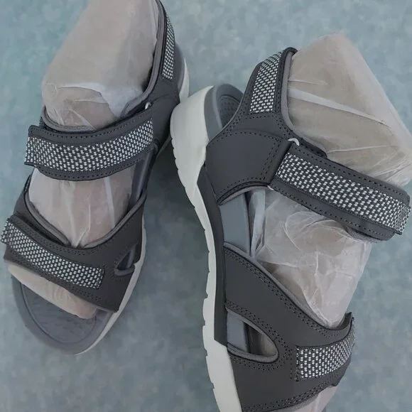 Summer Sandals - Picture 2 of 2